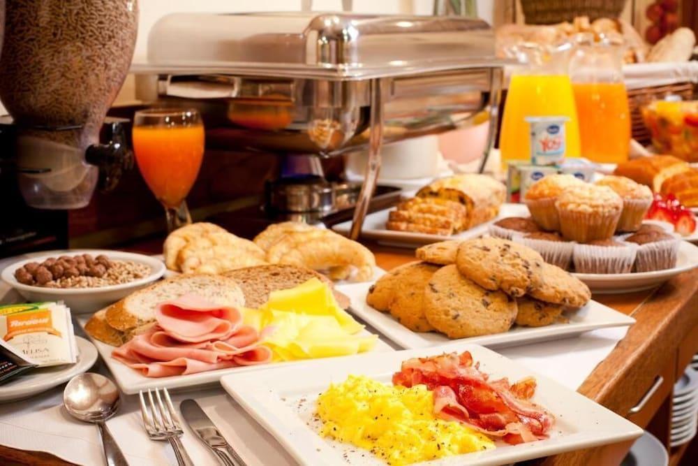 Hotel Centro Naval Buenos Aires Zewnętrze zdjęcie